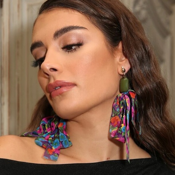 Vintage Flower Pattern Scarf Charm Drop Earrings - Picture 2 of 4